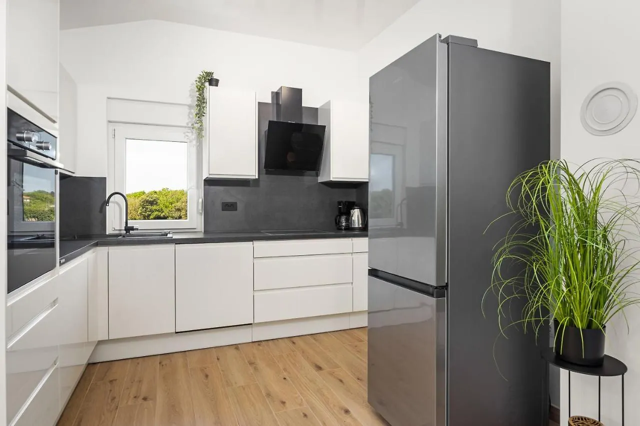 Luxury Apartments Lotus&Lovor Pula 0*,