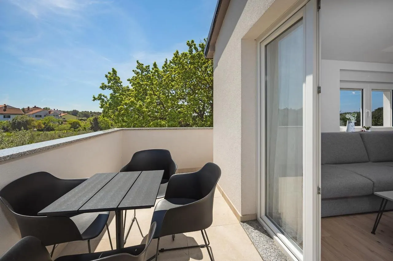Luxury Apartments Lotus&Lovor Pula 0*,